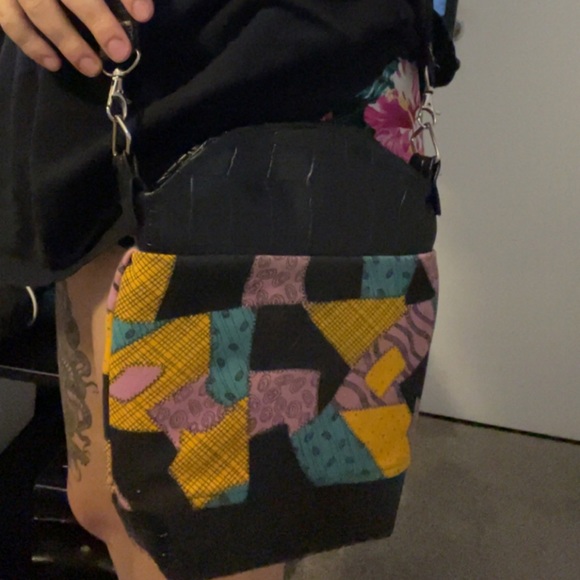 Handmade ‘ The nightmare before Christmas’ crossbody bag - Picture 4 of 4